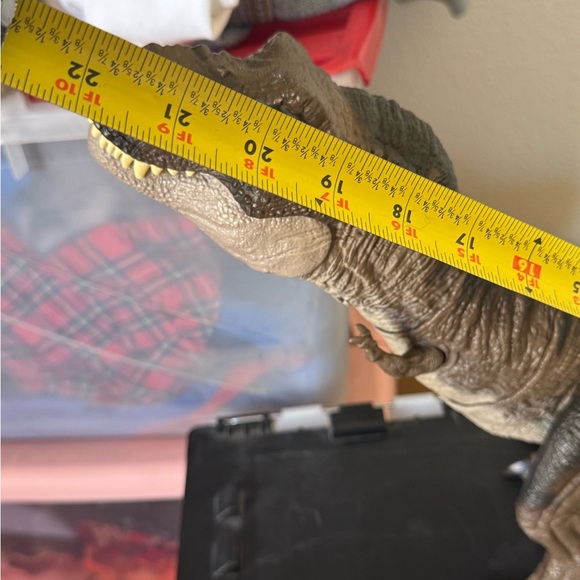 Brown Dinosaur Reptile Toy - Picture 7 of 8